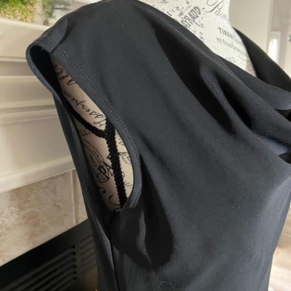 Ann Taylor Black Dress - Picture 4 of 9